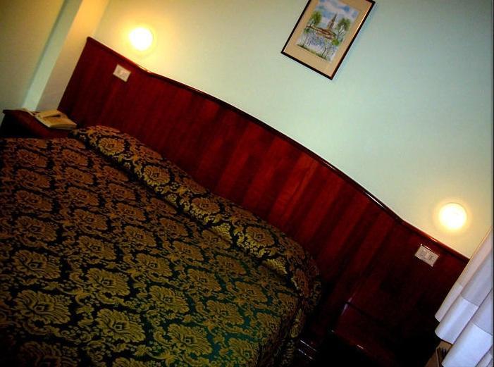 Albergo La Meridiana Портогруаро Стая снимка
